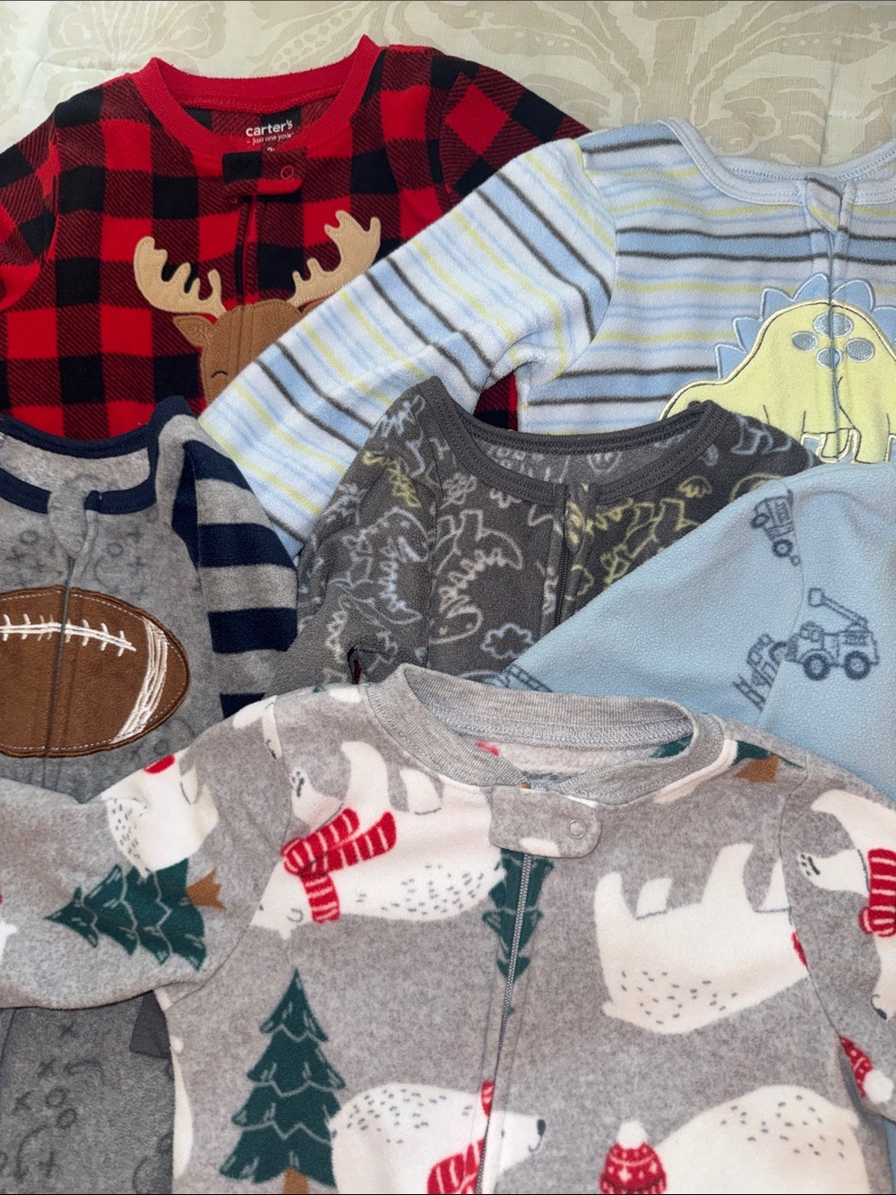 Bundle - 6 pack of 2T Fleece Onsies - Picture 2 of 8